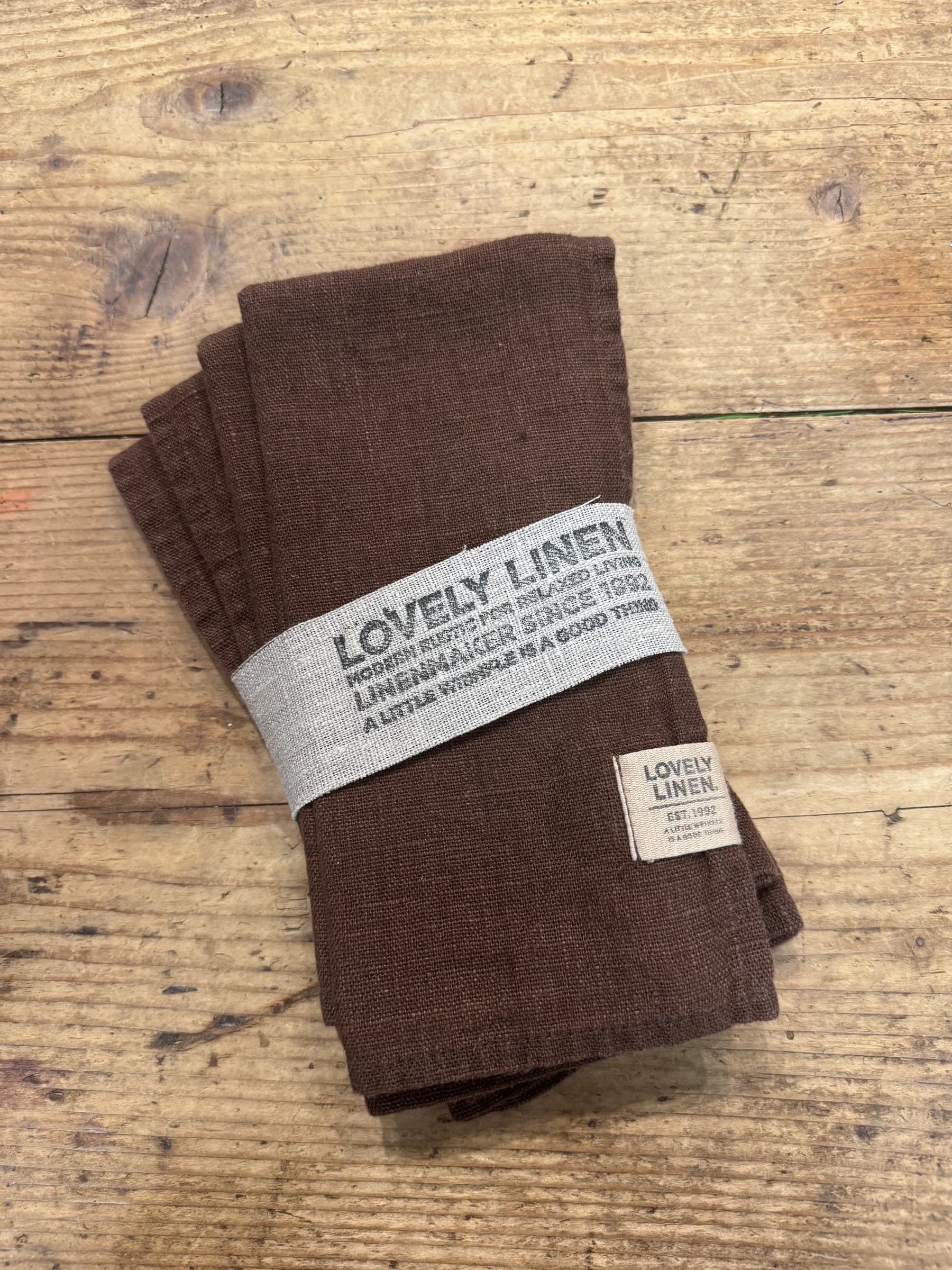 Lovely Napkins Brown