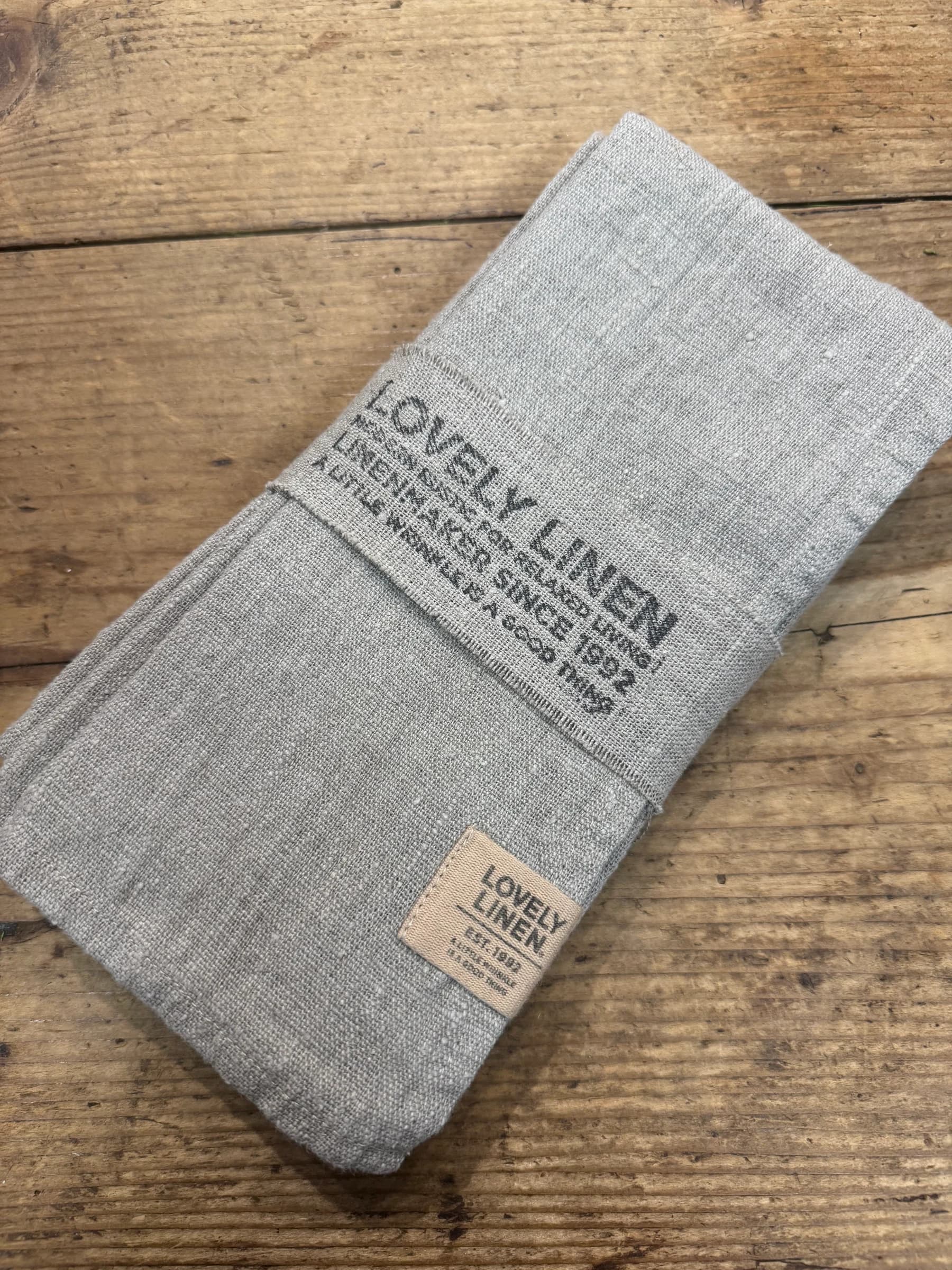 Lovely Napkins Natural