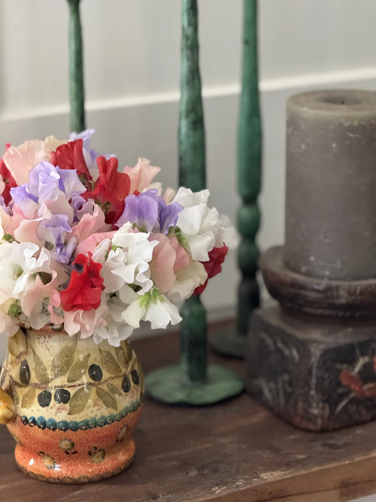 Sweet peas in the studio