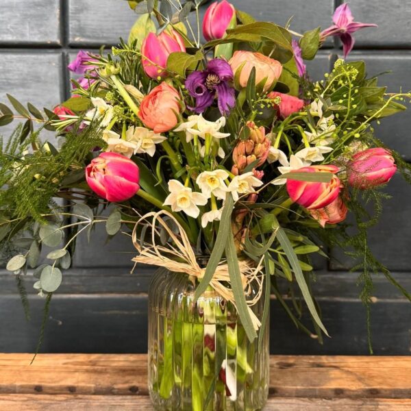 Jar filled with beautiful Spring Flowers (Luxury)